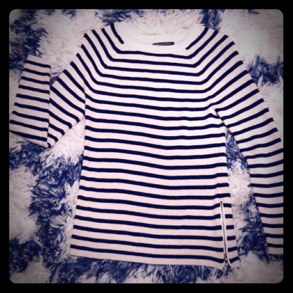 3 for $28 Banana republic sweater